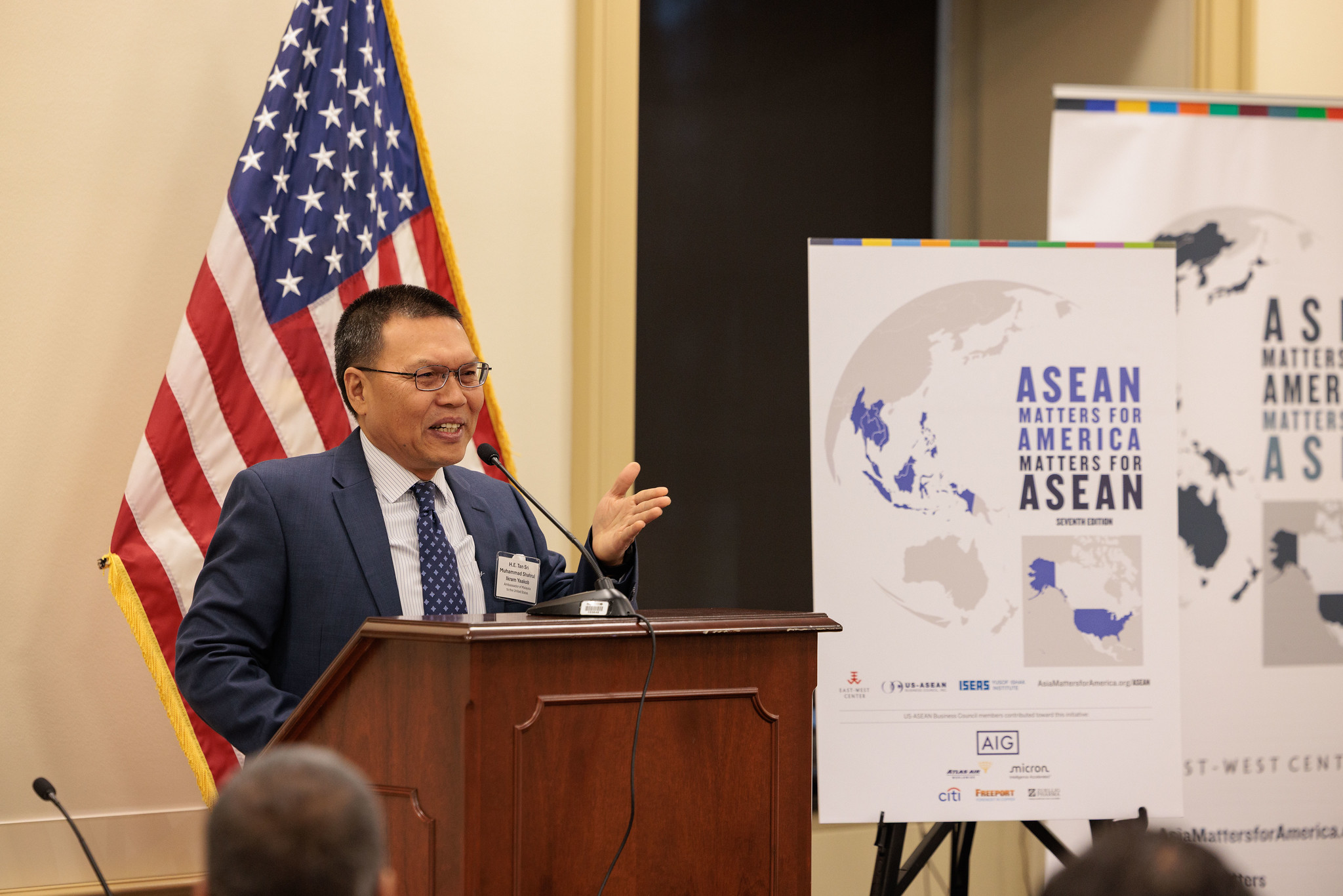 El Embajador de Malasia en los Estados Unidos, SE Tan Sri Muhammad Shahrul Ikram Yaakob, pronunció un discurso de apertura en el lanzamiento. Crédito de la foto: Foto de Capitol Hill.